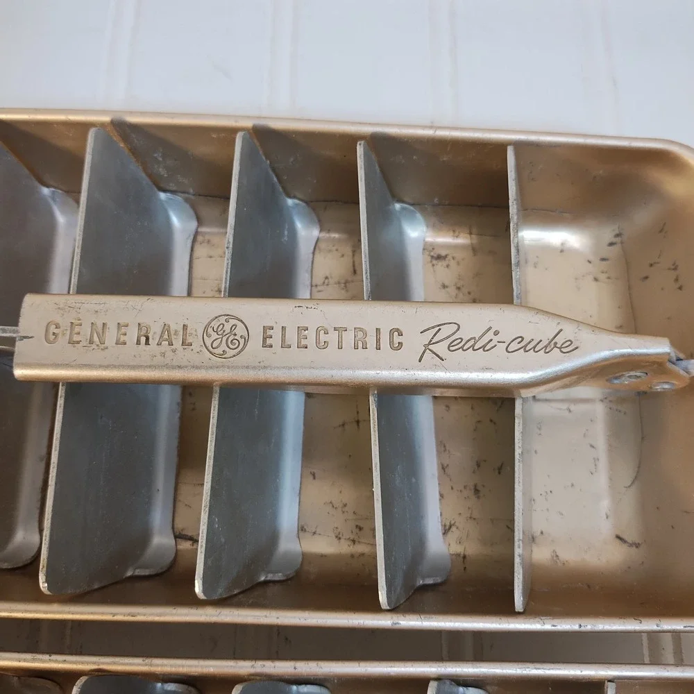 2 Vintage General Electric Redi-Cube Ice Tray  Metal Lever Gold Tone Retro READ